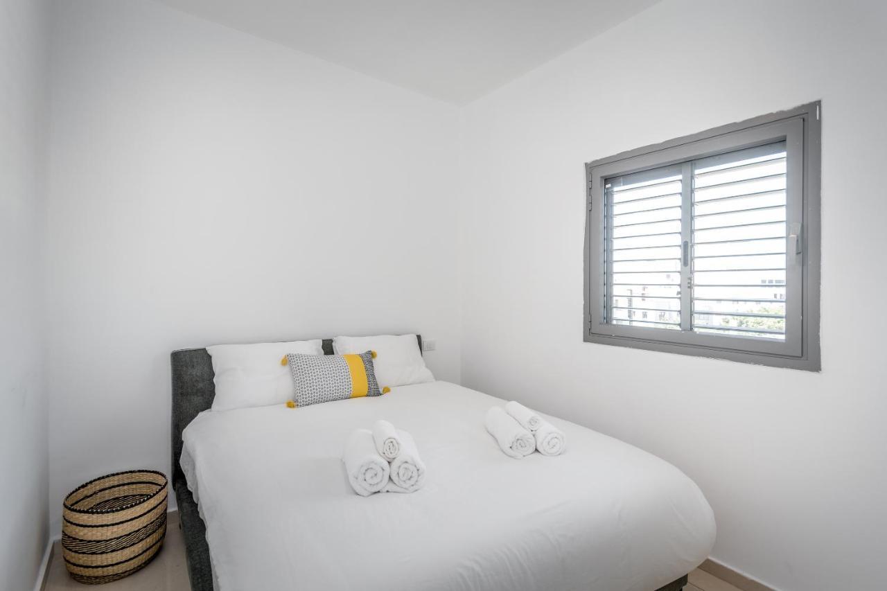 Superb 1,5 Bdr W Balcony Close To The Beach Tel Awiw Zewnętrze zdjęcie